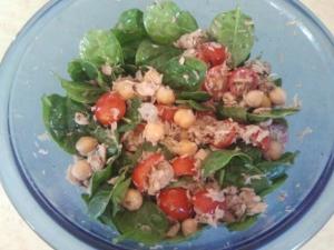 Tuna salad tossed with spinach, chick peas, cherry tomatoes, & balsamic vinaigrette